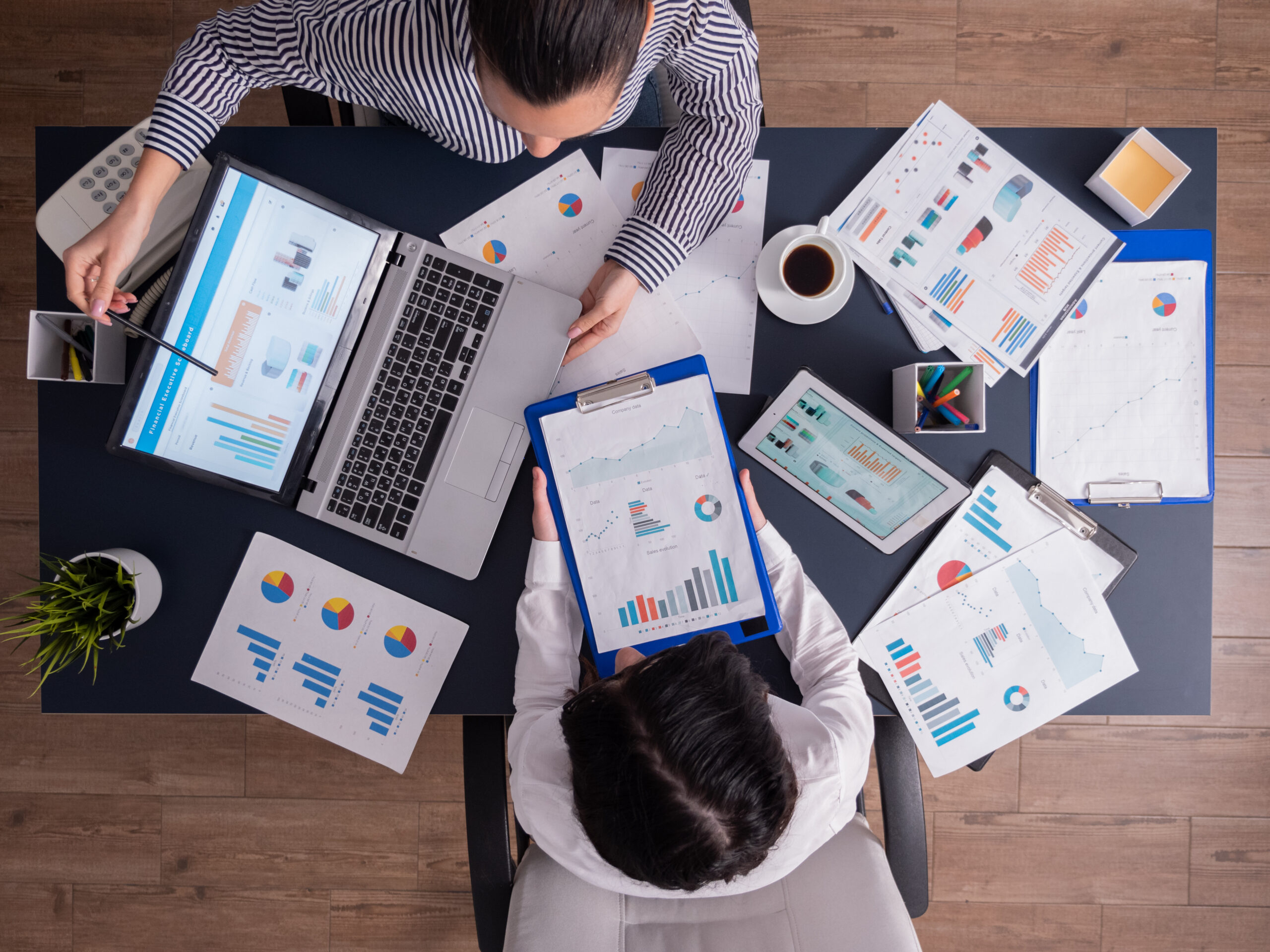Tren Bisnis Digital Gen Z 2025: Social Commerce, Kreativitas, dan Hunian Modern Nyaman